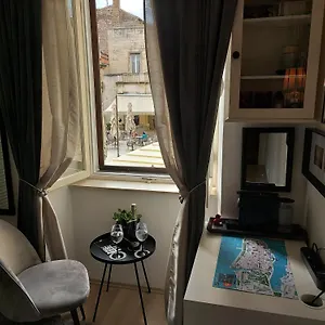 Apartament Agora